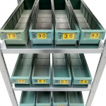 Gebruikte legbordstelling Medium Duty met bakken 2000x550x600mm (hxbxd) 7 niveaus aanbouwsectie
