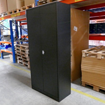 Afsluitbare draaideurkast 1950x920x420 mm (hxbxd) zwart - schade Afsluitbare draaideurkast 1950x920x420 mm (hxbxd) zwart - schade