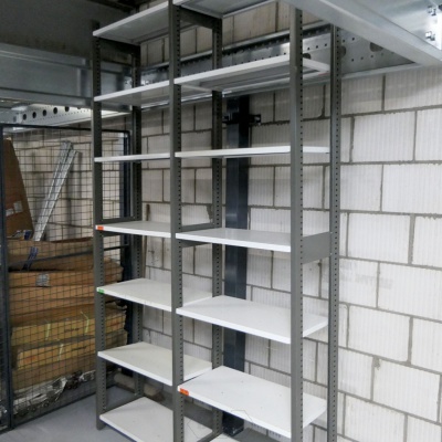 Voordeelpartij gebruikte Bruynzeel legbordstelling 2630x1500x375mm (hxbxd) 2 secties 7 niveaus
